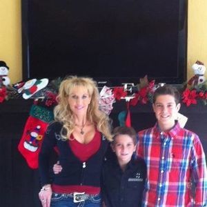 Meet your Posher, Michele